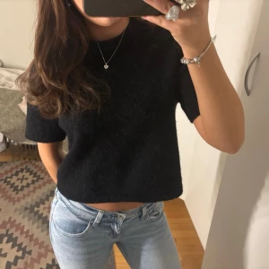 Gina tricot topp - Säljer eftersom den inte riktigt är min stil längre⭐️