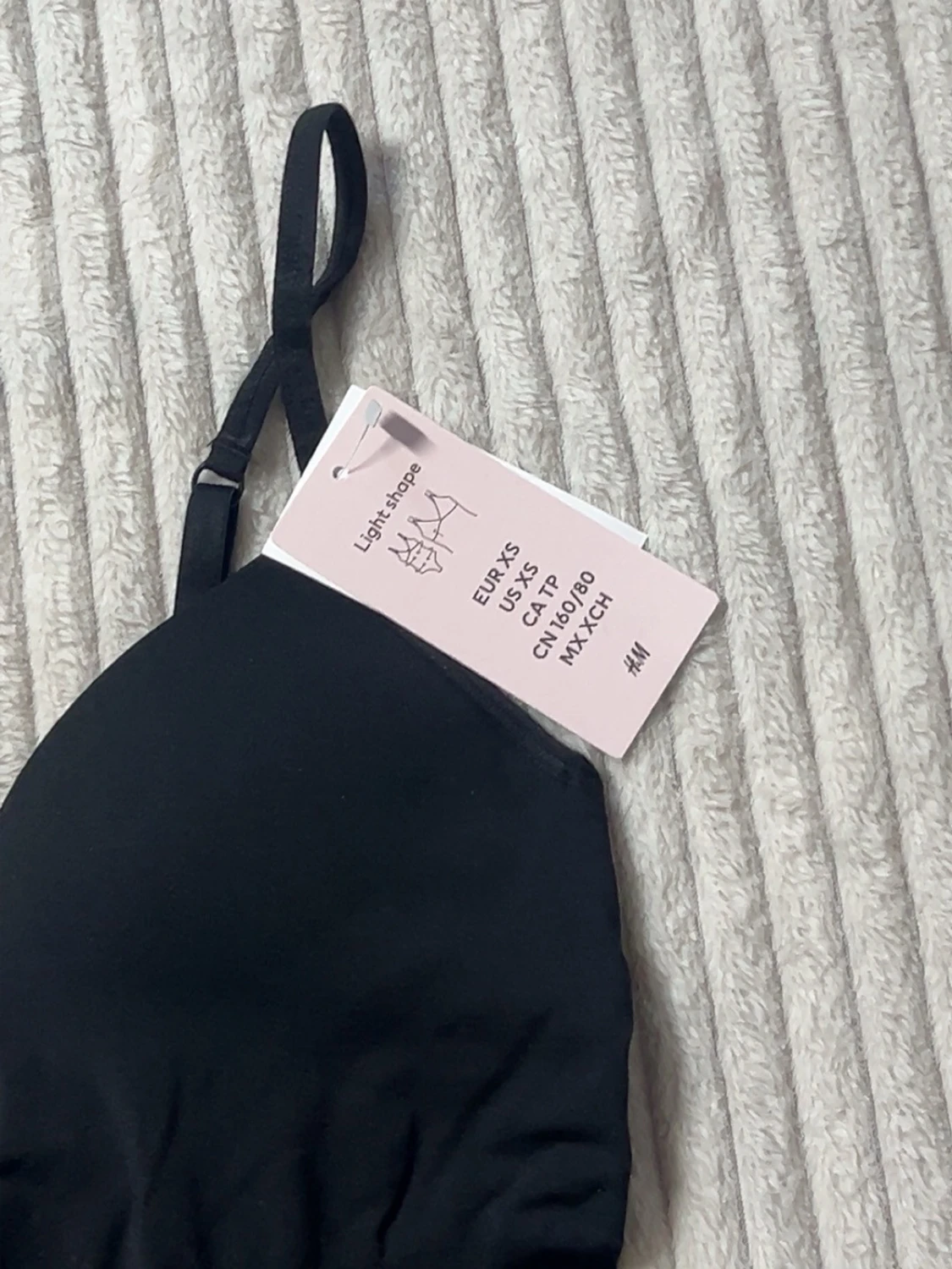 Body h&m svart pushup viral - 1