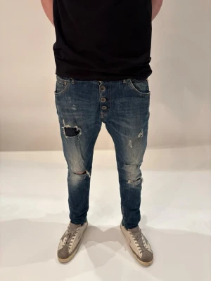 Replay Jeans - Säljer ett par Replay jeans Storlek W26. Okej skick 