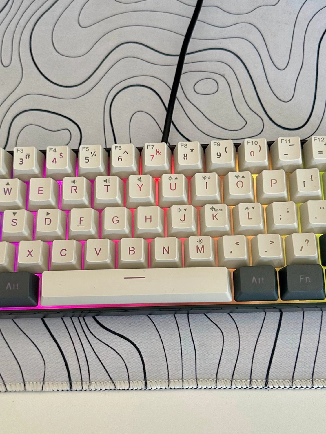 RGB mekaniskt tangentbord 60% - 1