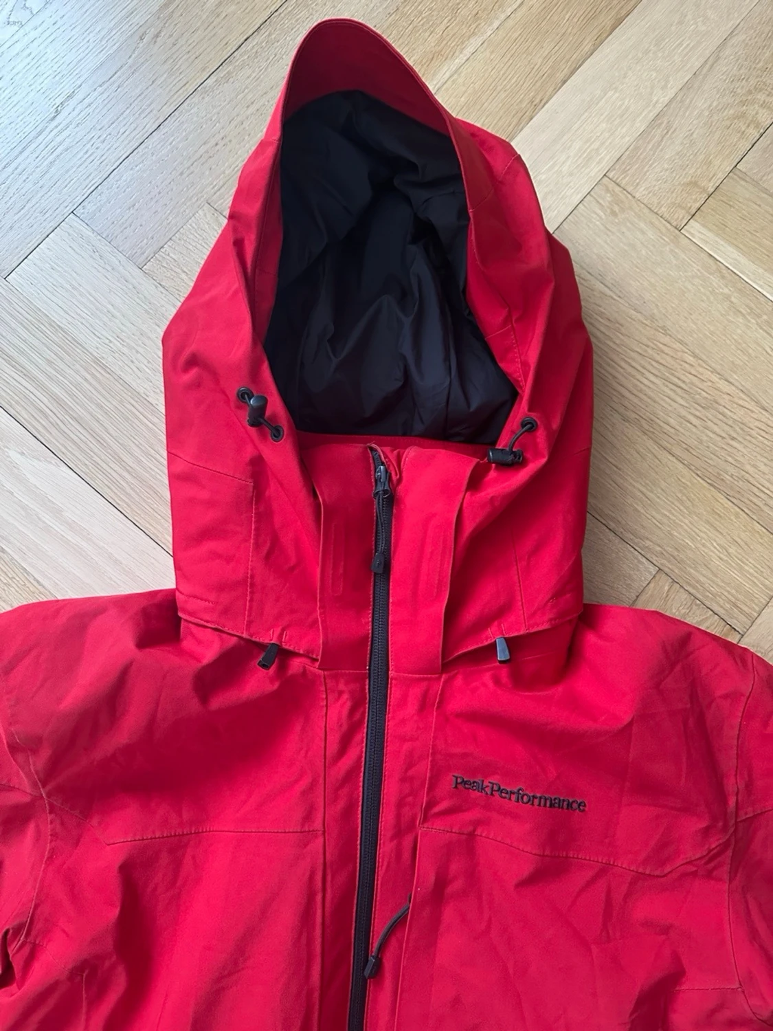 Röd skidjacka Peak Performance - 1