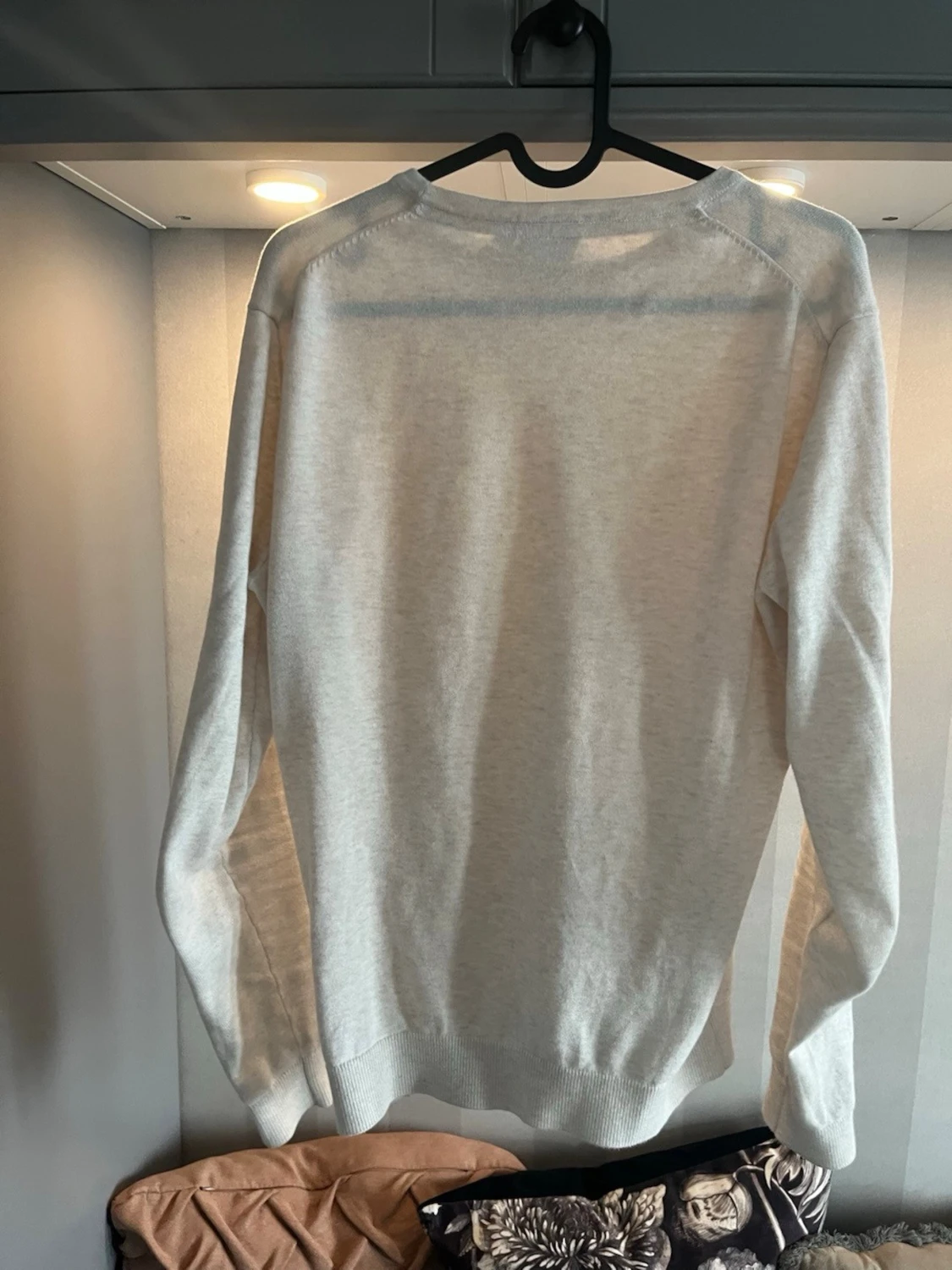 Ljusgrå basic tröja rund hals - 1