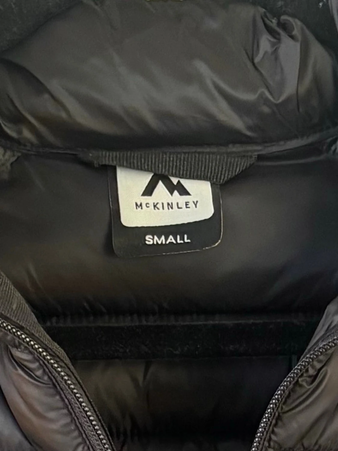 Svart dunväst från McKinley - 1