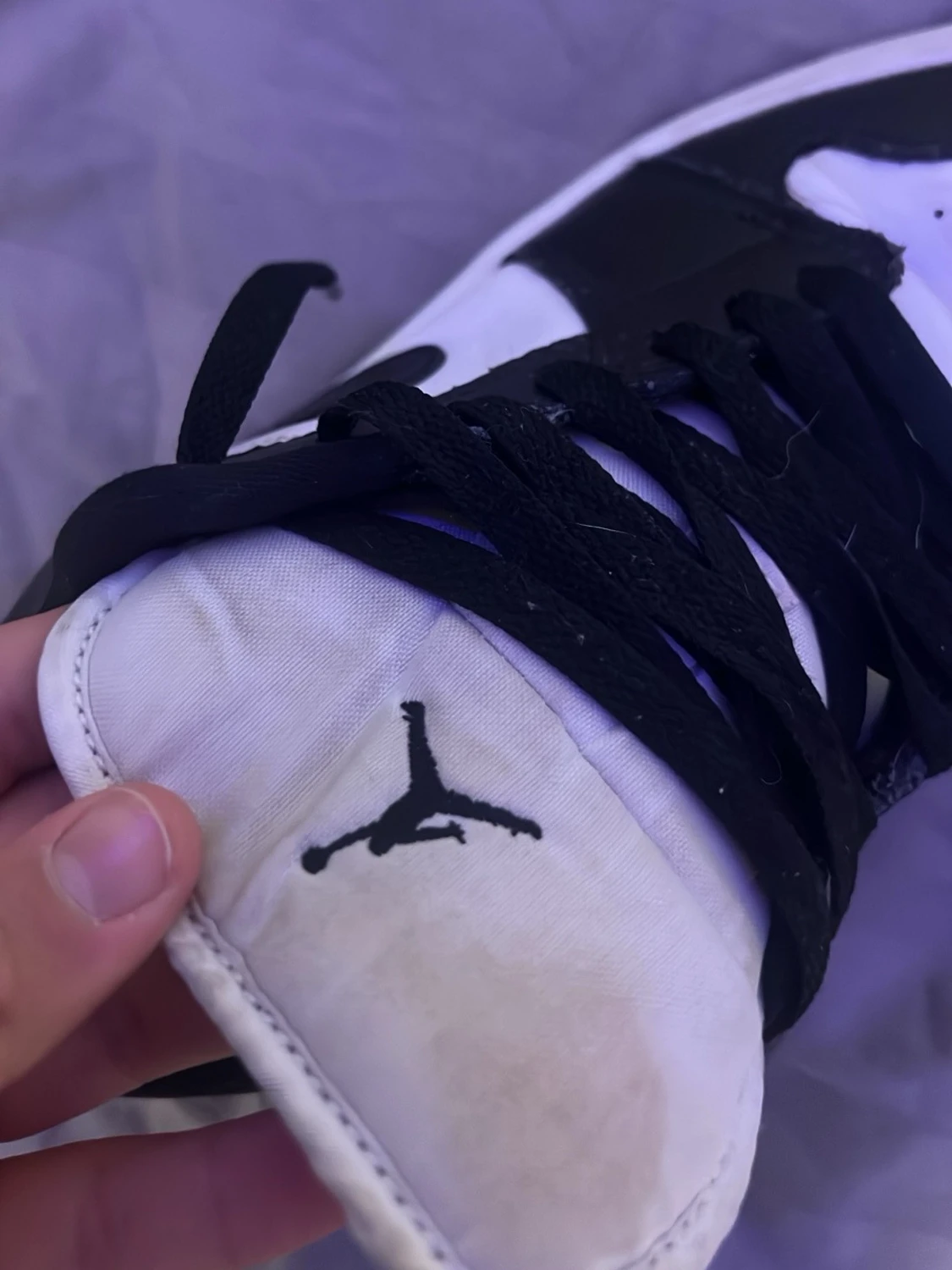 Svarta och vita Air Jordan 1 Low - 2