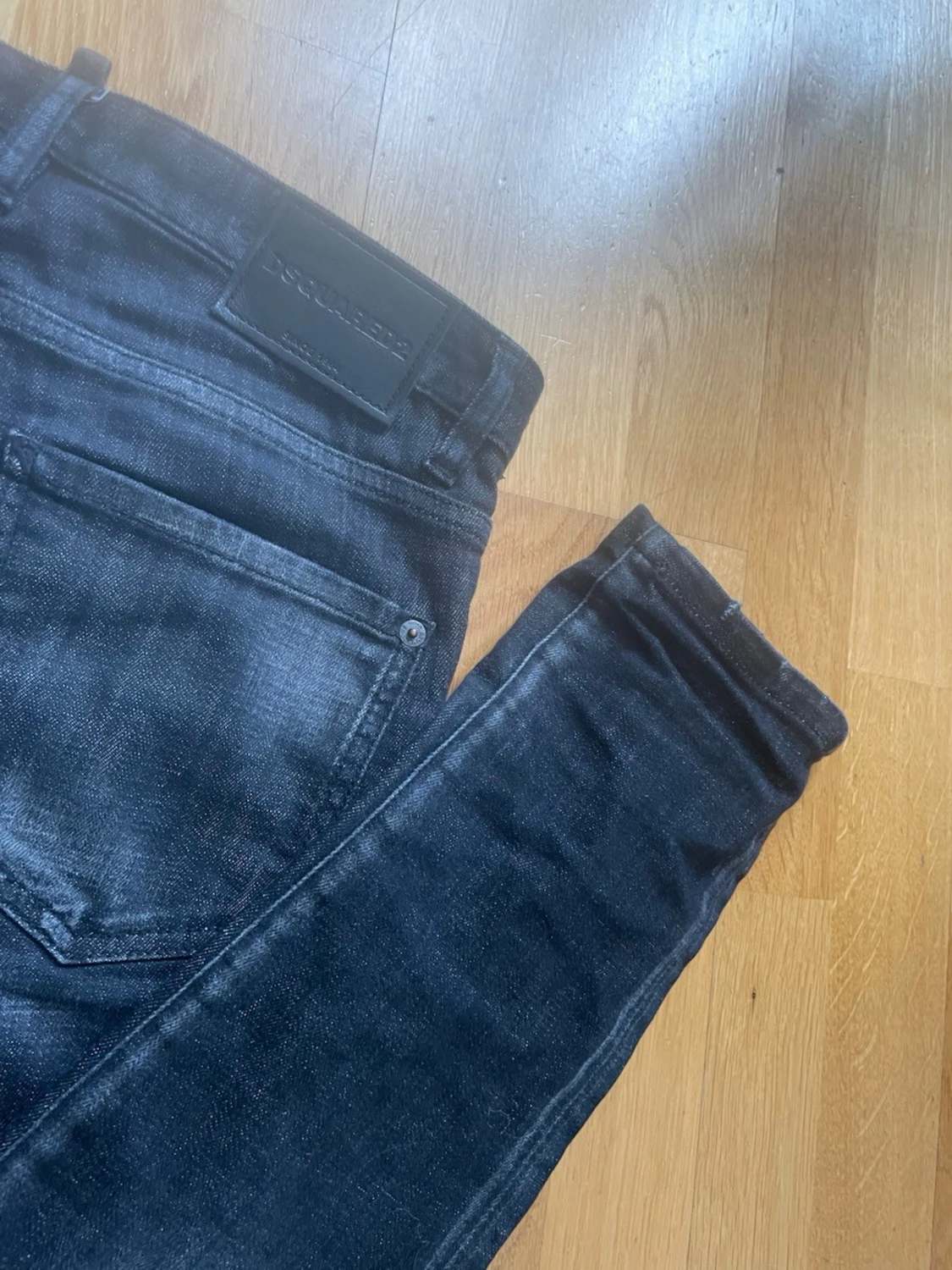 Svarta jeans från Dsquared2