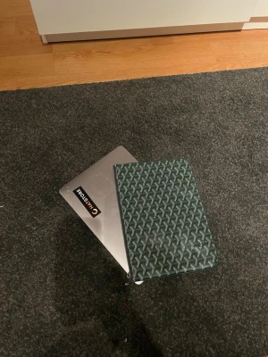 Grön datorväska med mönster - Snygg datorväska