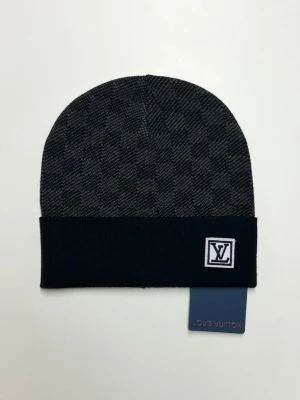 Lv Mössa - Helt ny aldrig använd. Storlek: One Size. Snabb frakt