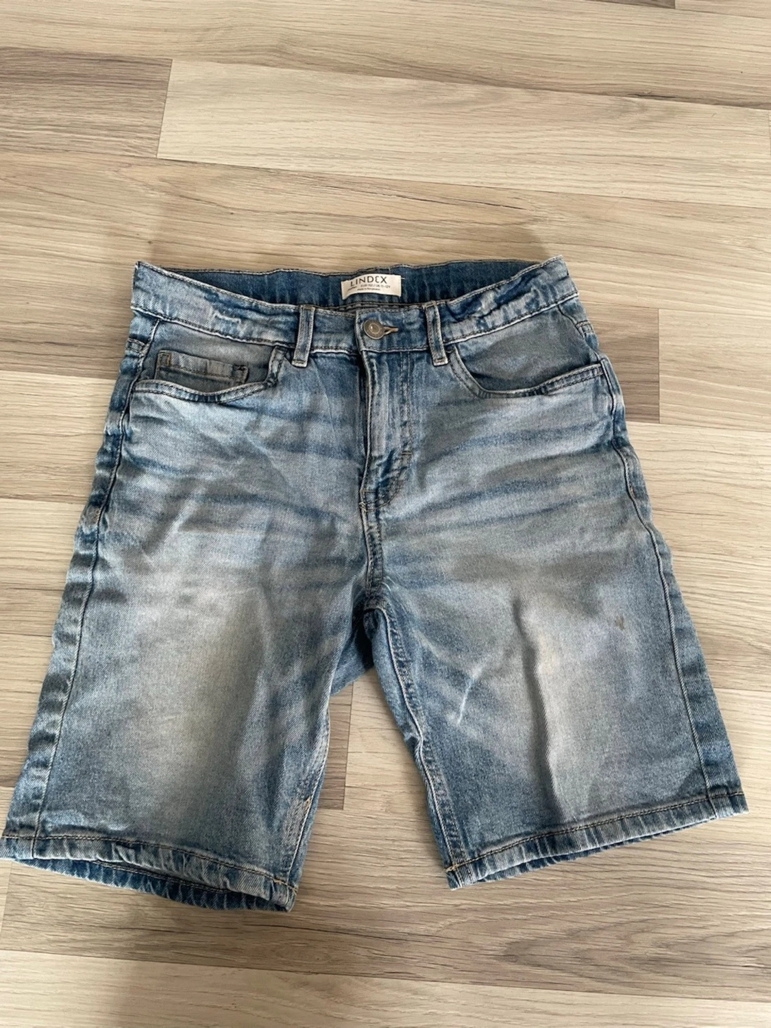 Blå jeansshorts från INDXX