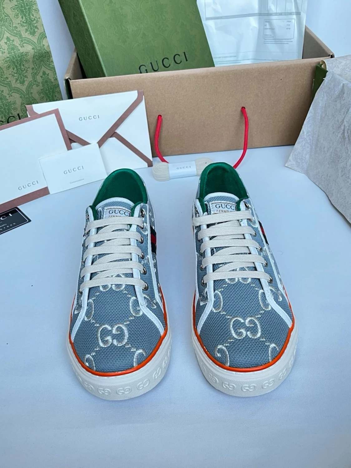 Gucci GG Supreme låga sneakers - 2