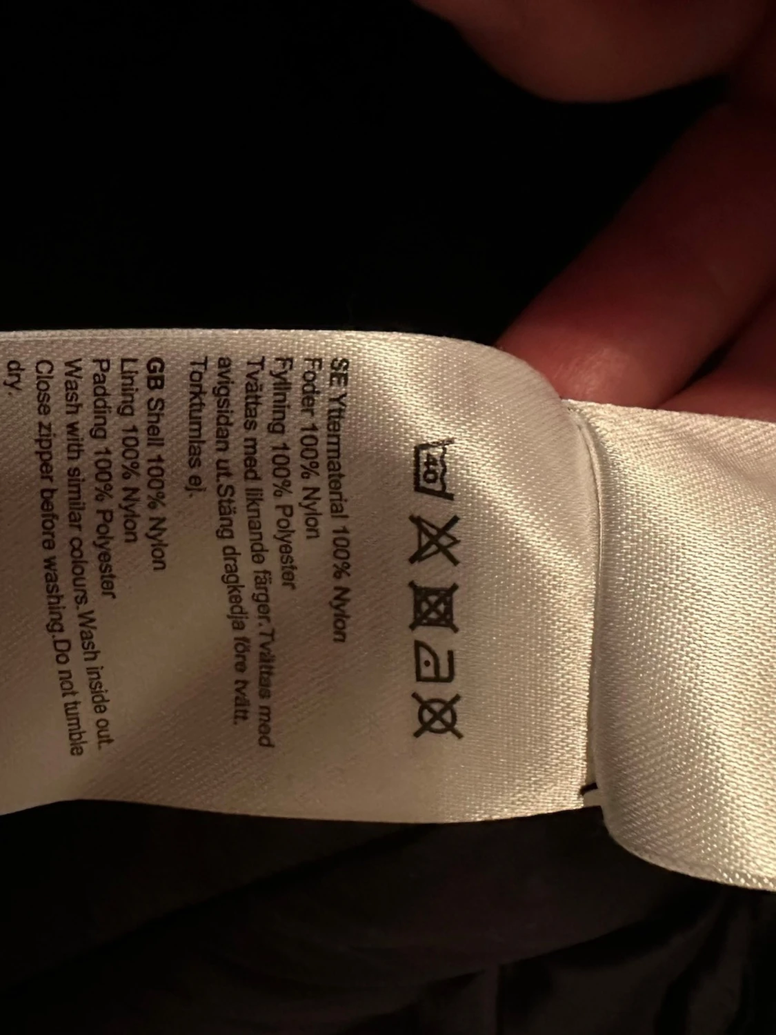 Svart lättviktsjacka  med huva - 5