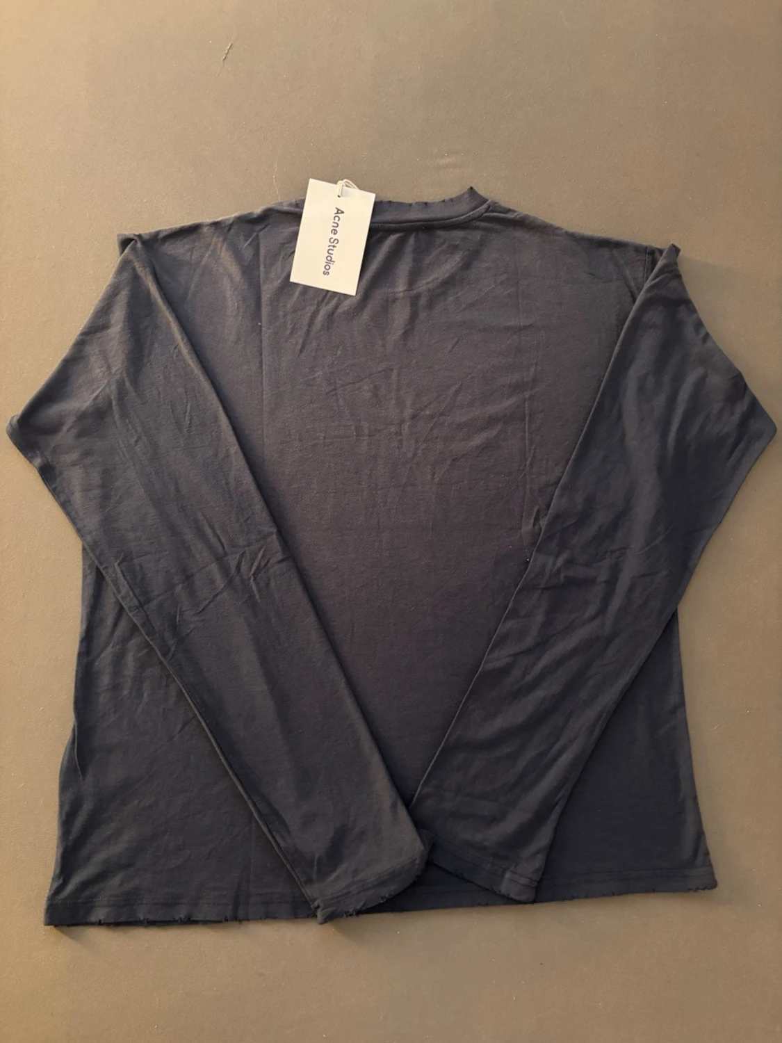 Mörkblå långärmad Acne Studios tröja - 2