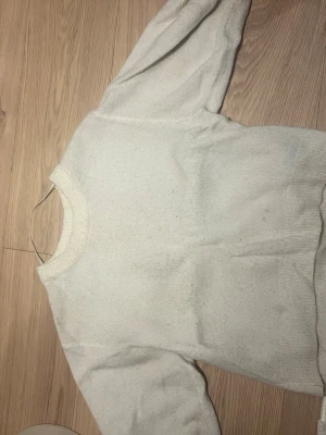 2st MSCH kopenhagen tröjor - Två stycken MSCH kopenhagen stickade tröjor med kashmir och fina färger😍