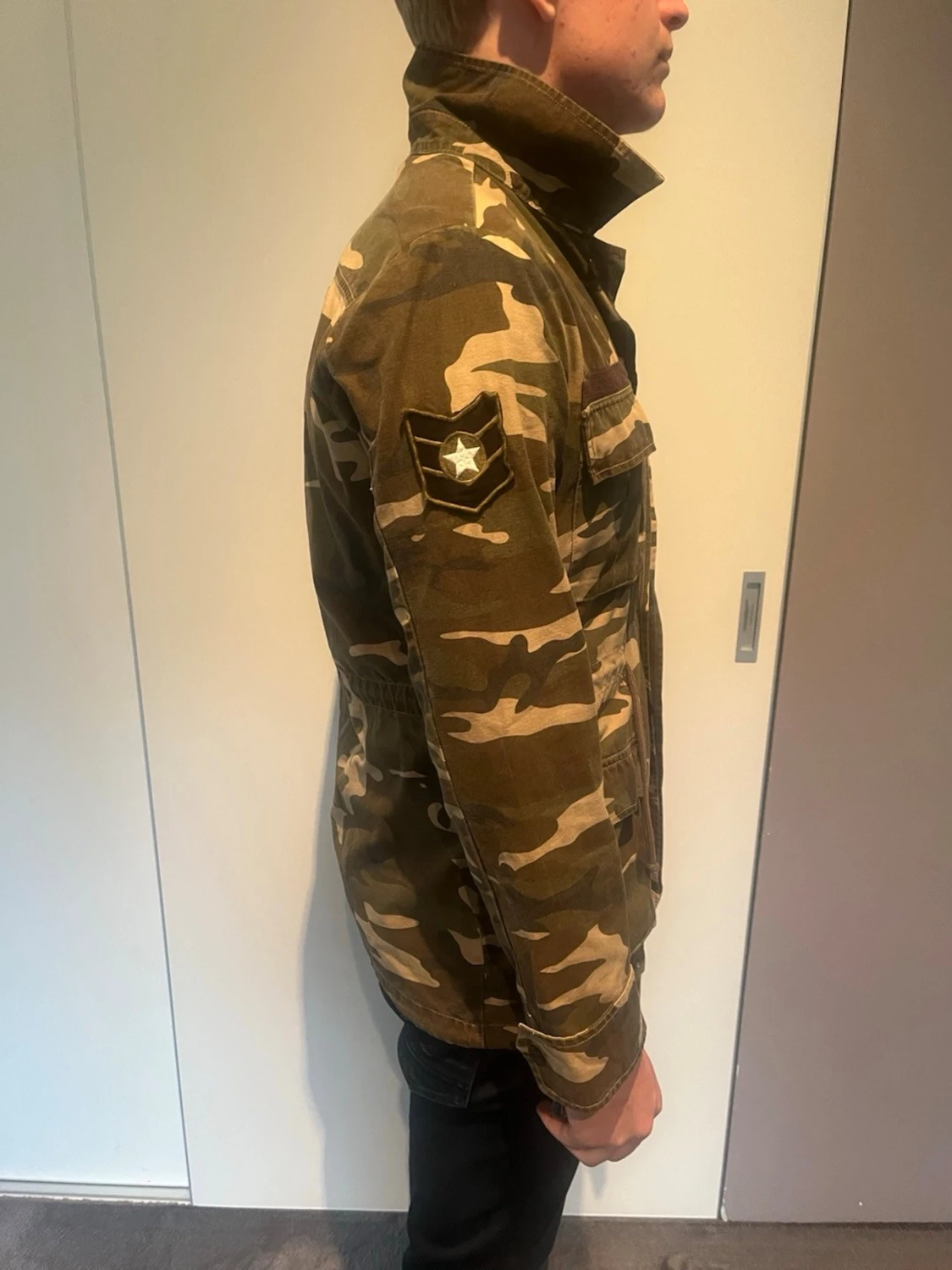 Camouflage vindjacka med snörning - 1