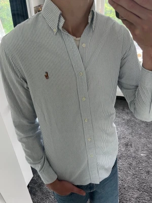 Ralph Lauren skjorta randig  - Snygg randig skjorta från Ralph Lauren | Toppen skick!✅| Storlek S |