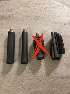Dyson Airwrap tillbehörsset - Säljer Dyson Airwrap-tillbehör 250kr/st. 