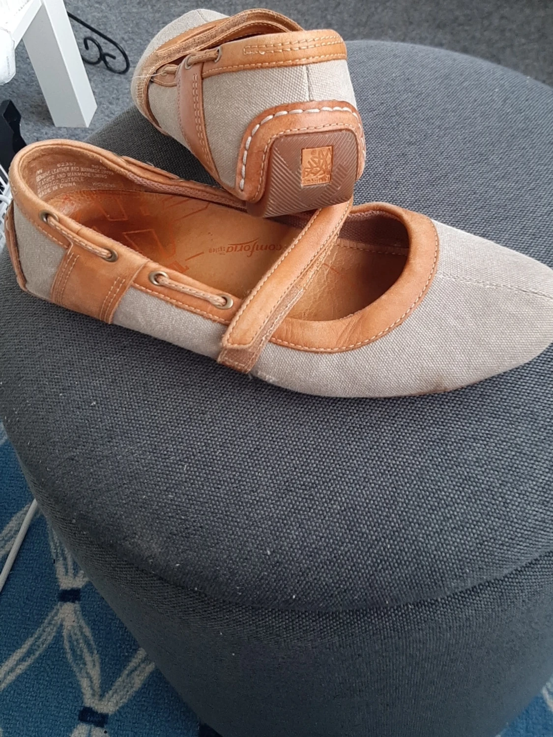 Beige Timberland  ballerinaskor med läderdetaljer - 1