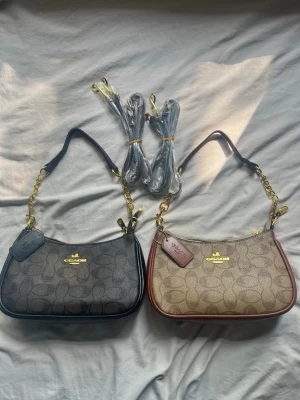  handväskor med monogram - I jätte bra kvalité! Ej använda. 💕säljer båda för 320kr. 