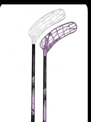 2st Oxdog Quick Power Hes 29  - 2st Oxdog Quick Power Hes 29   29 Flex och 98cm båda två   Lila Highlight MBC plast Vit Optlight MB plast  (Right fattning) Köp 1st för 649kr Sjävklart kan man också endast köpa skaftet