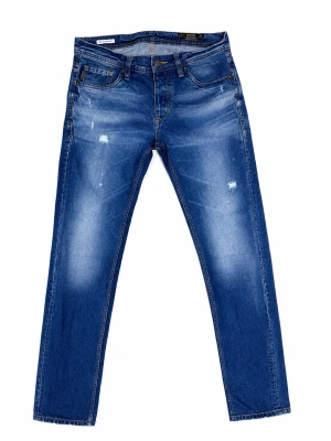 Jack and Jones jeans  - Säljer ett par snygga Jack & Jones-jeans i storlek W30 L34 i modellen Tim/slimfit . Priset är inte hugget i sten