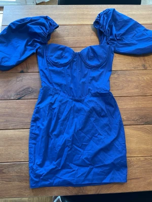 Oh Polly klänning  - Helt ny 