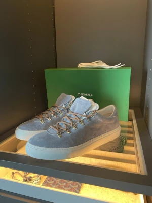 Nya Diemme Sneakers - Helt Nya Diemme Sneakers | Storlek 43 | Inga Defekter | Box+Vita Skosnören ingår | Bara att höra av dig vid funderingar👑