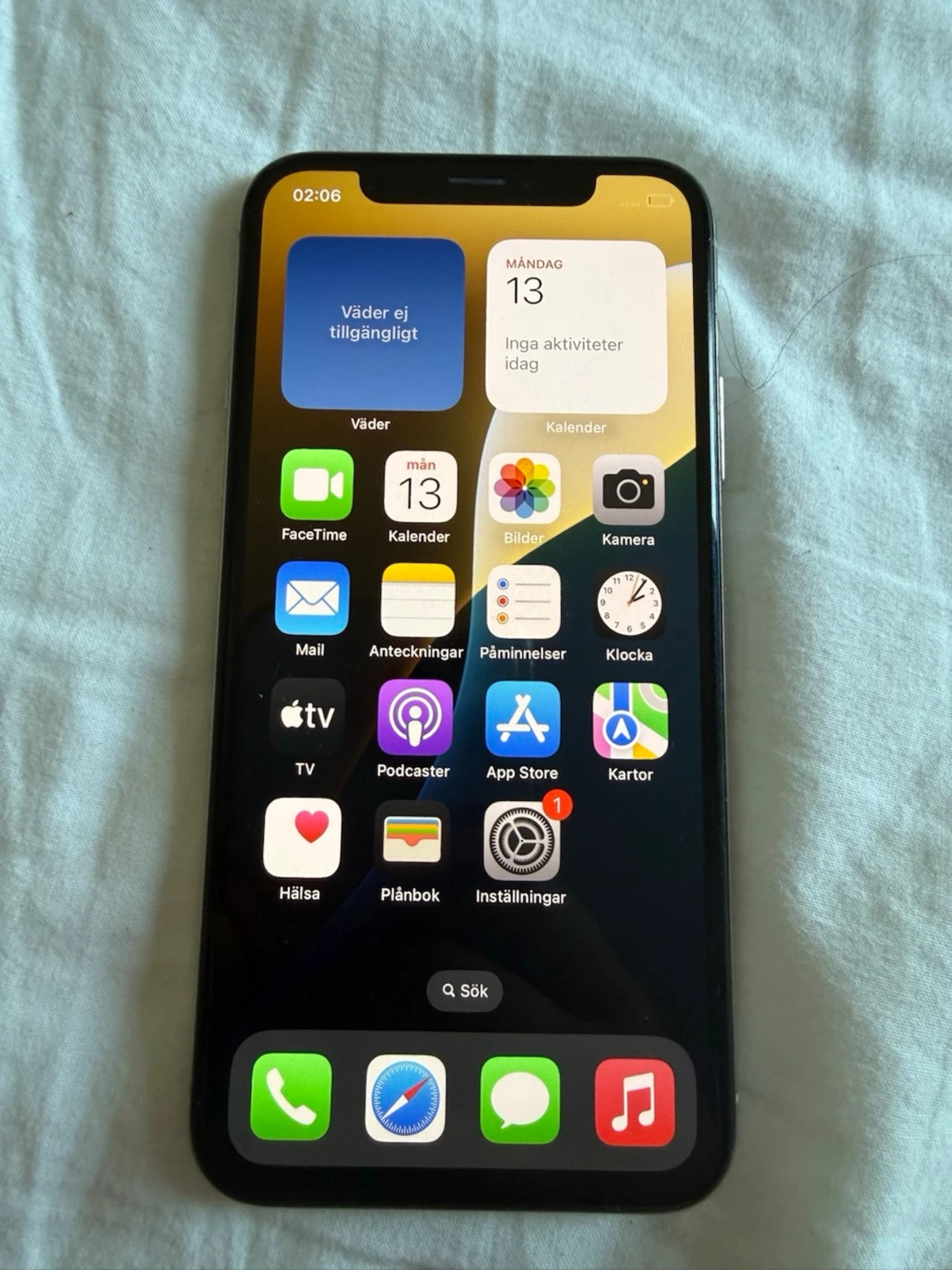 iphone xs - 2