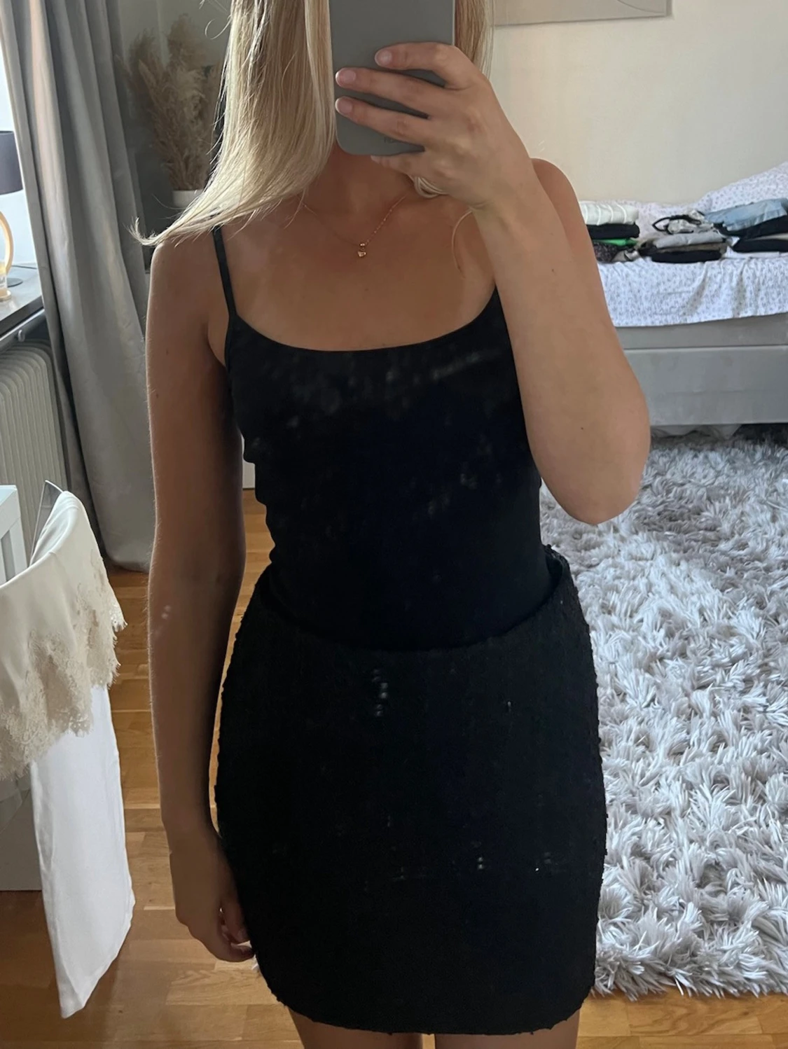 Svart mini kjol