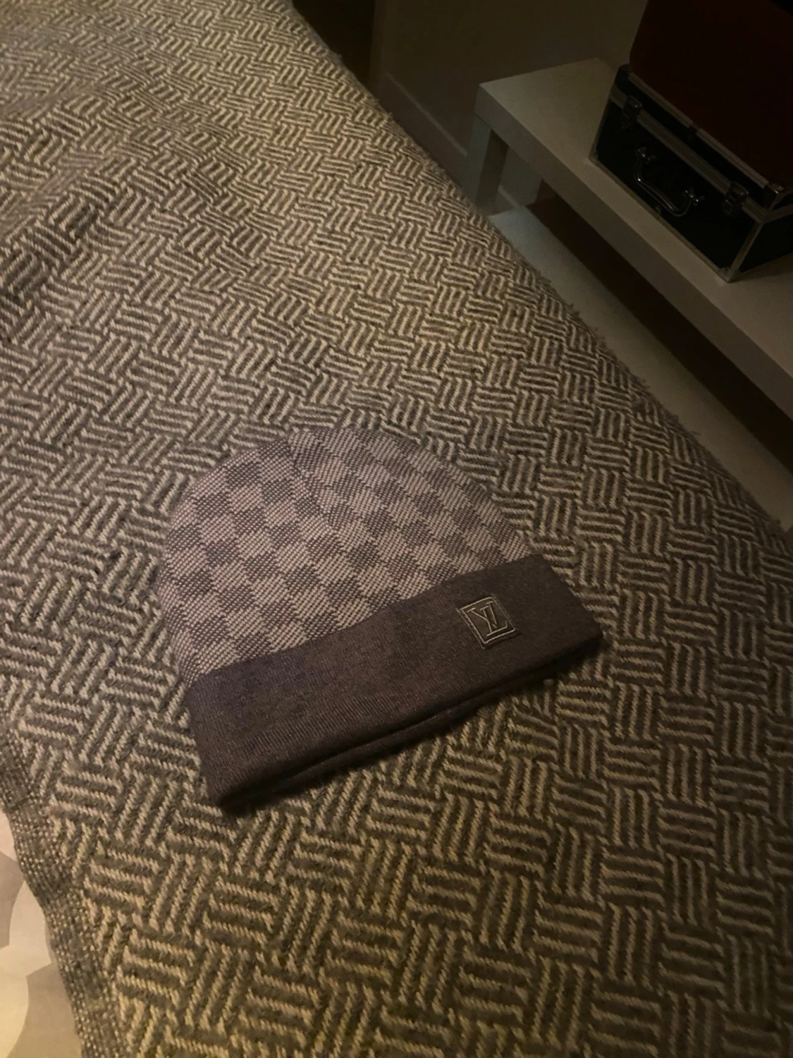 Grå Louis Vuitton mössa äkta - 2