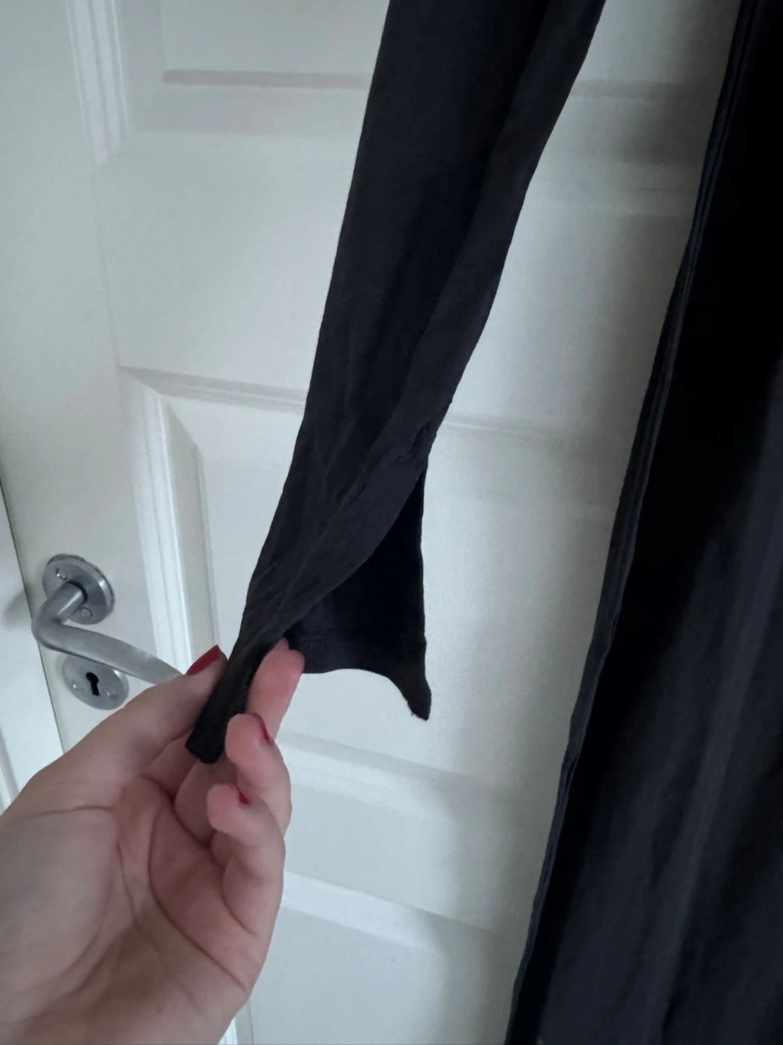 Mörkgrå långärmad maxiklänning - 1