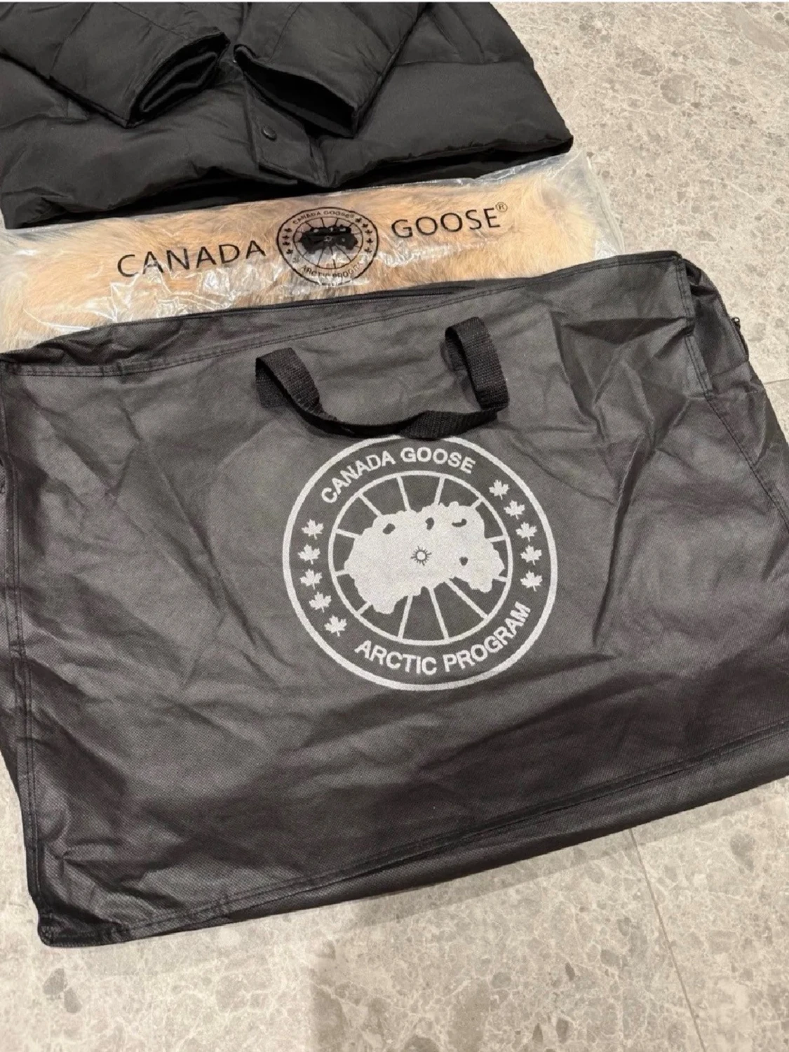 Svart dunjacka från Canada Goose - 2