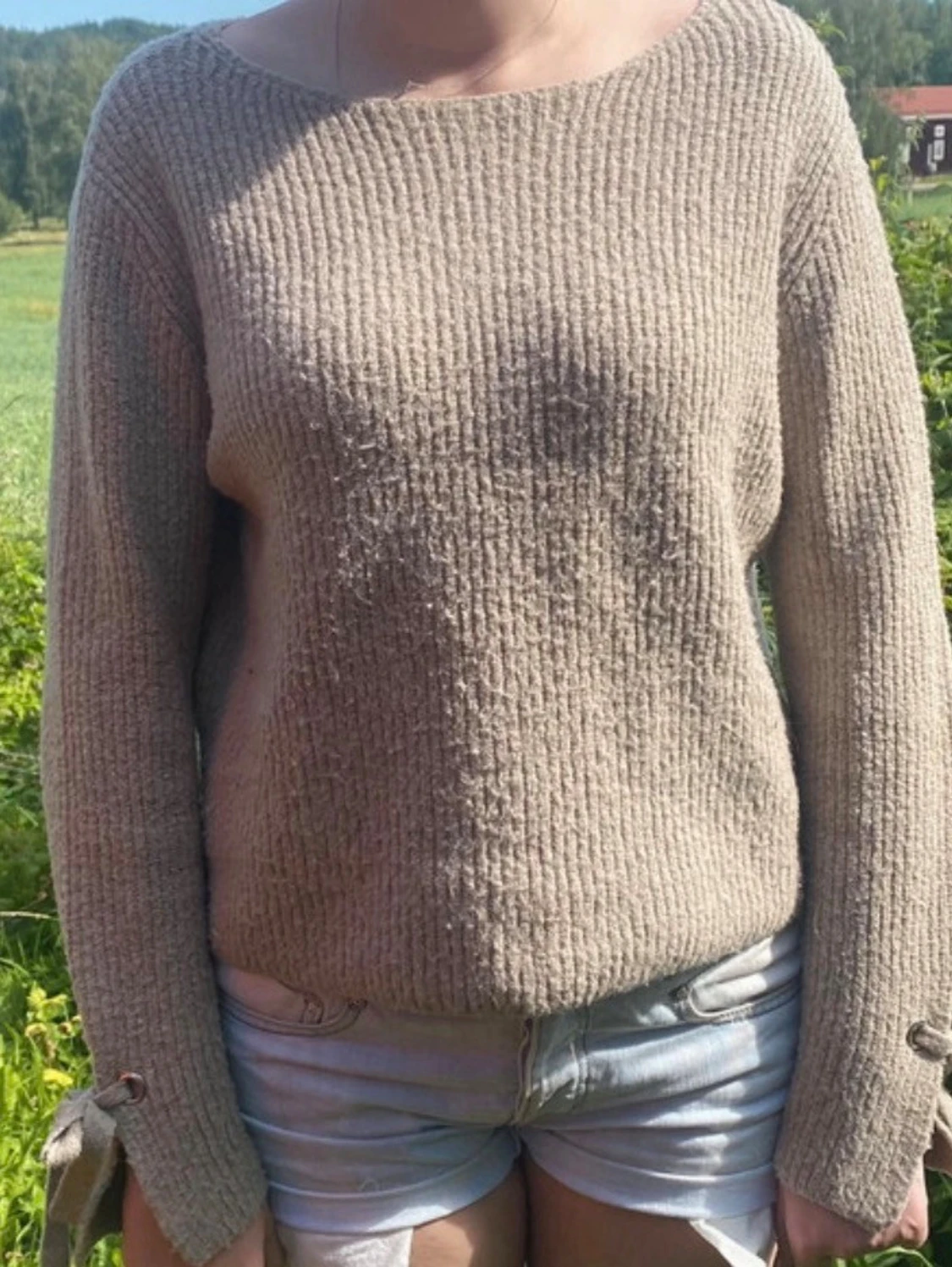 Beige stickad tröja från Mango - 1