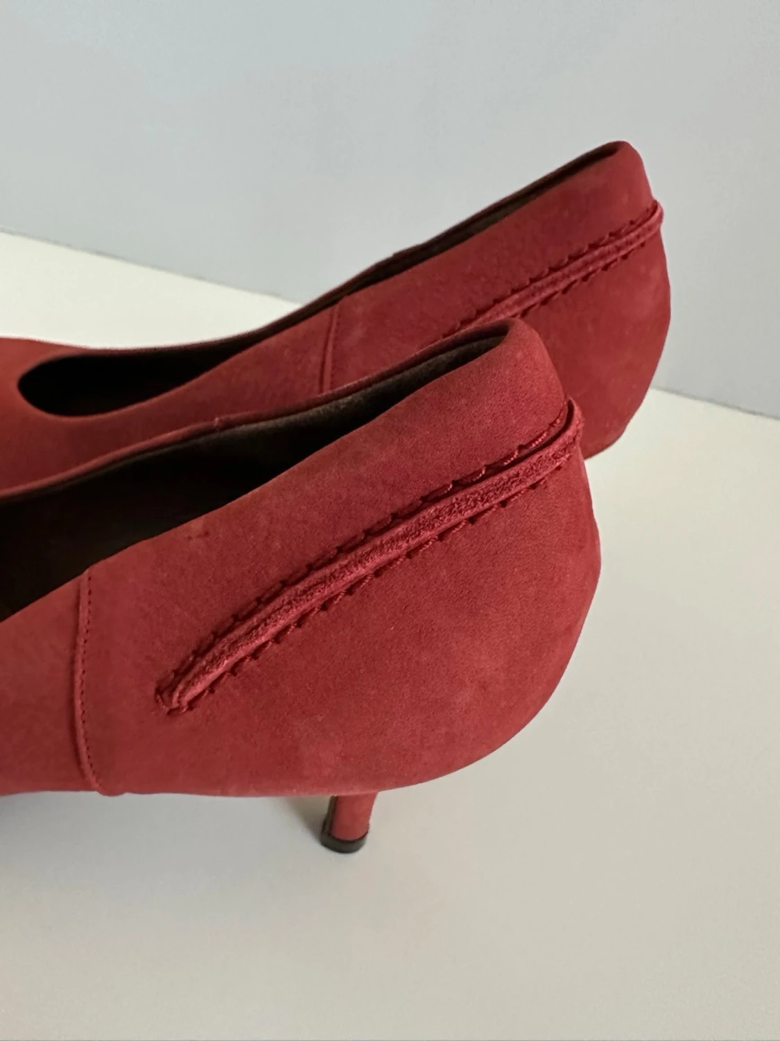 Röda mockapumps från Filippa K - 4