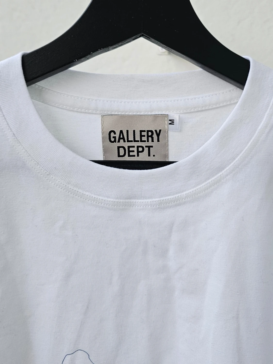 Vit t-shirt från Gallery Dept - 1