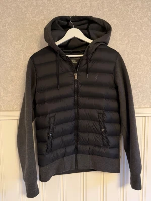 Ralph lauren cardigan - Ralph lauren cardigan - Storlek S - Skick 9/10 - hör av dig vid minsta fundering!