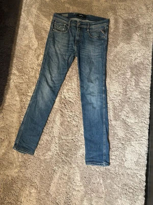 Anbass jeans från replay - Snygga jeans med bra skick från replay i storlek 30/30