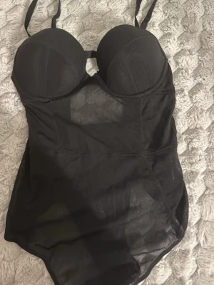 body  - body storlek xs