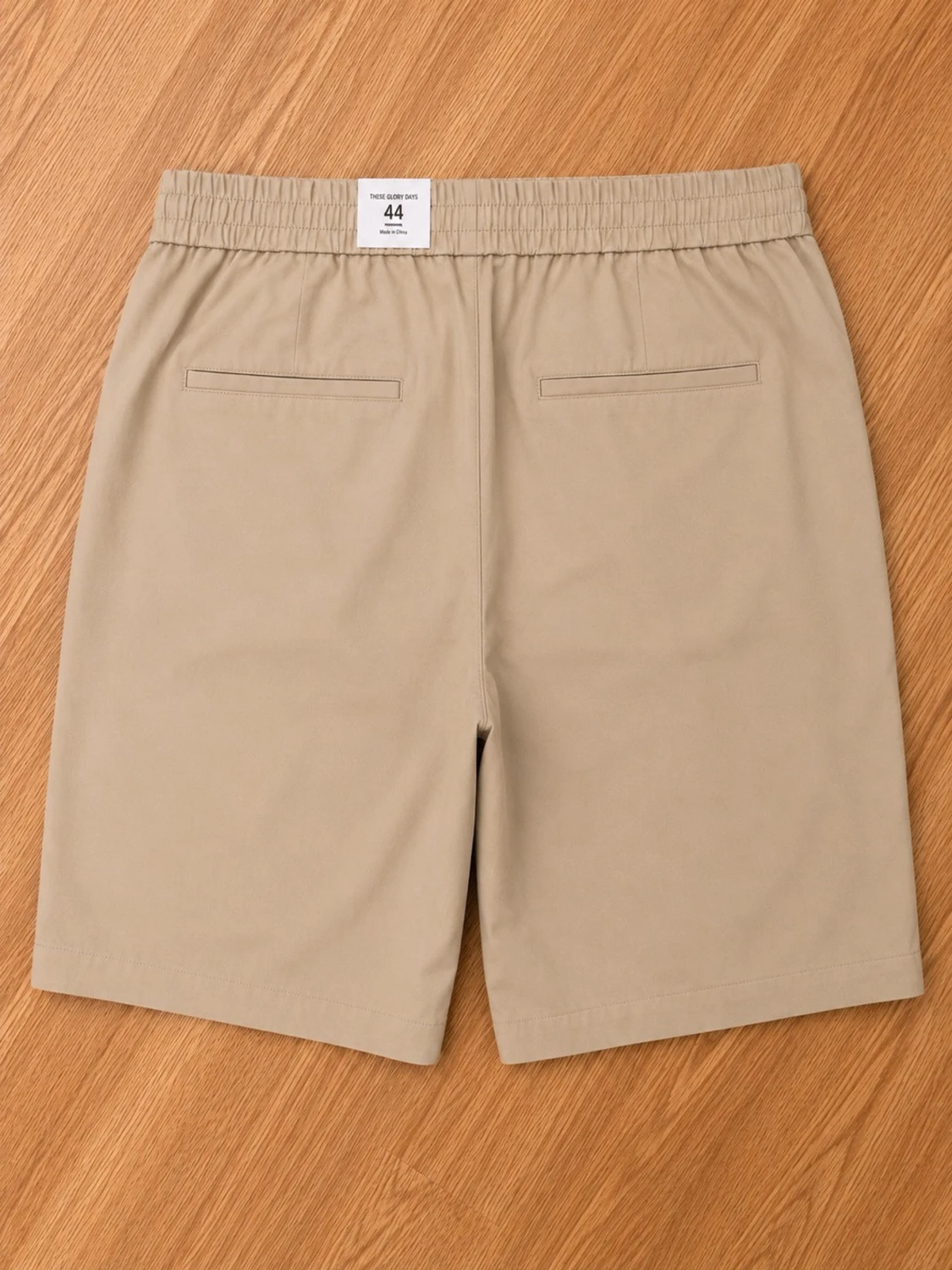 Beige chinosshorts med fickor helt ny med etikett - 2