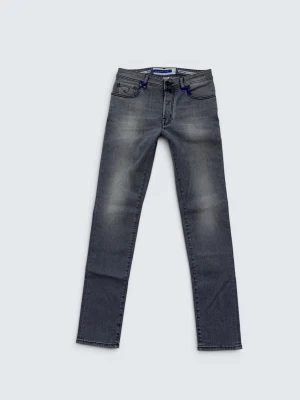 Jacob cohen jeans bard - Storlek: W31 (39cm), L(107cm) || Skick: Helt nya || Nypris: Ca 6000 || Följ för liknande produkter 🌊🍾