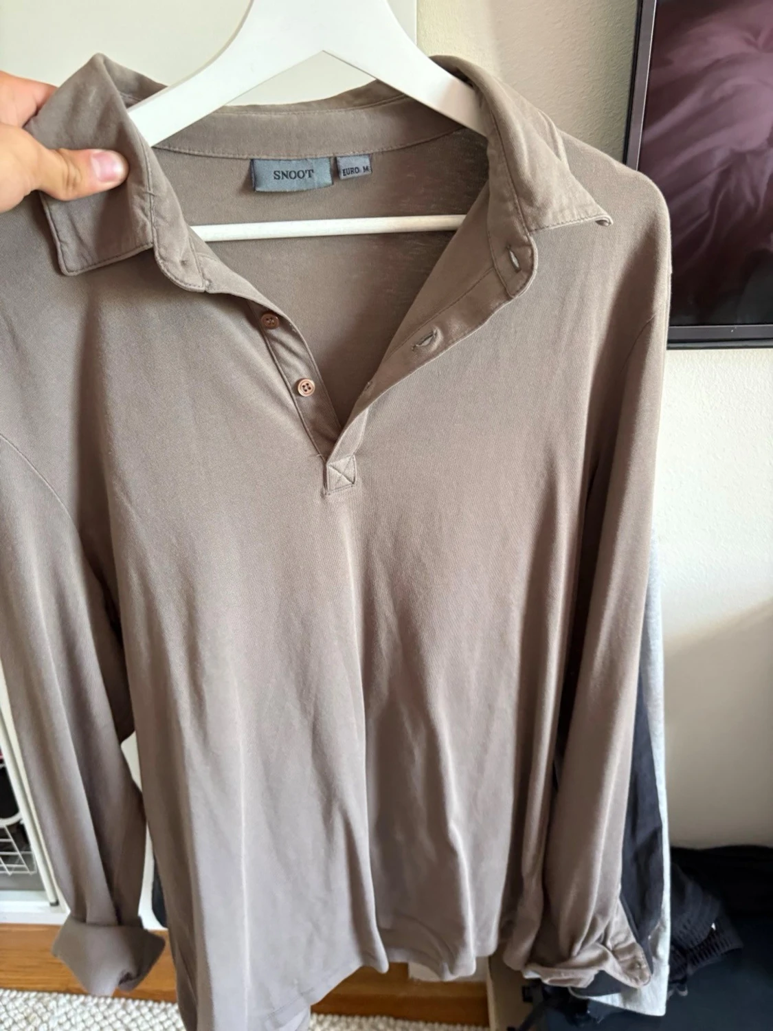 Beige henley från Snoot