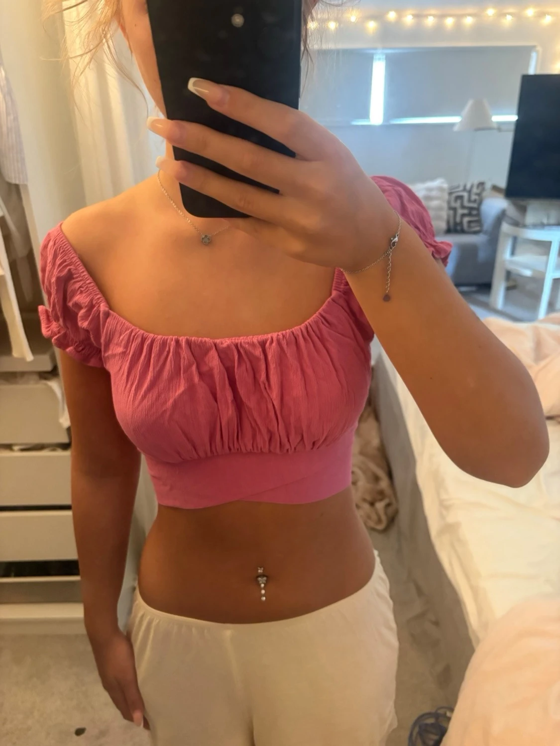 Rosa croppad omlottopp med puffärm