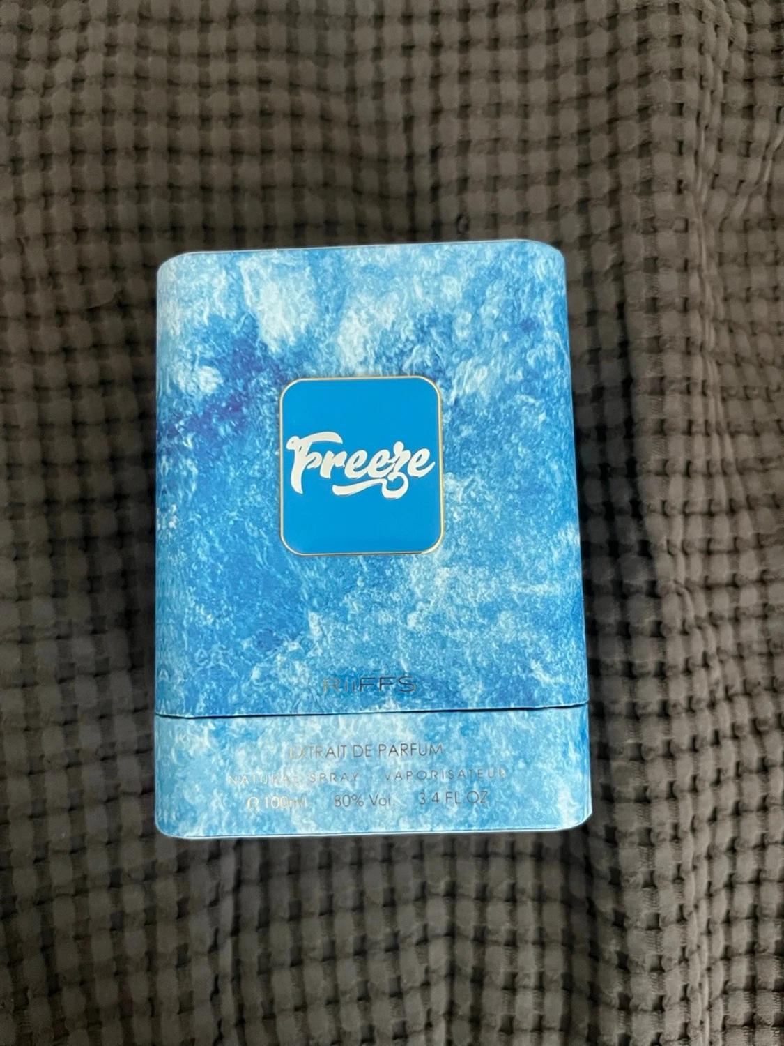 Freeze Eau de Parfum blå flaska