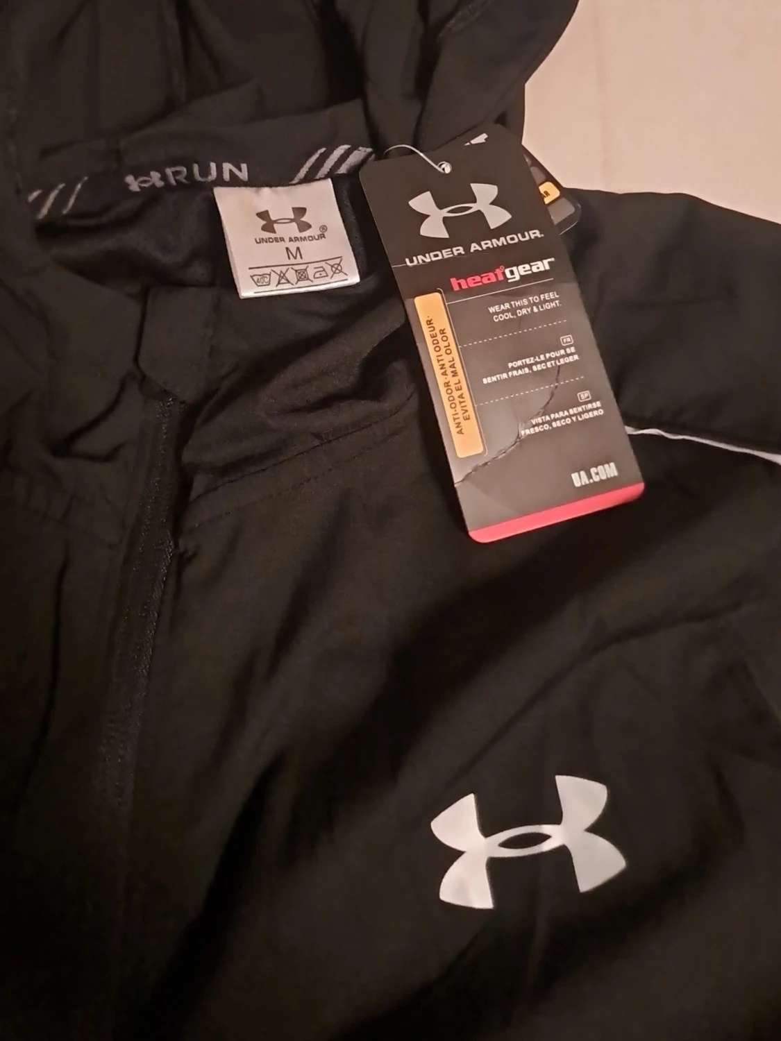 Svart vindjacka från Under Armour - 3