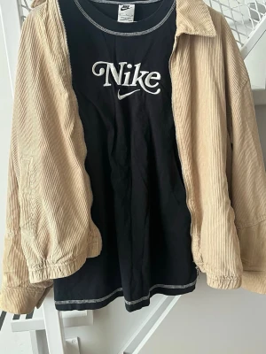 Vintage Nike shirt - Vintage in very good condition, no flaws, oversized look, 