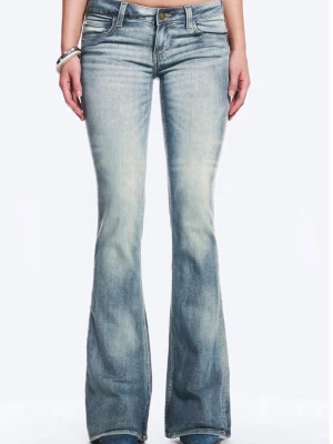 Cheap Monday jeans - Oanvända (endast provade) cheap monday jeans från weekday  💕