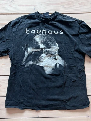 Bauhaus vintage t-shirt - Strl M