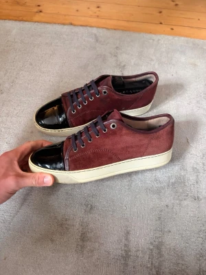 Lanvin - Lanvin UK6 passar 40-41. I väldigt fint skick nypris 4299