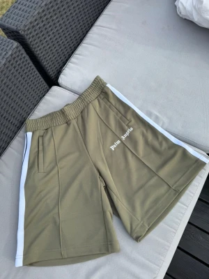 Palm Angels Shorts - Storlek M. 