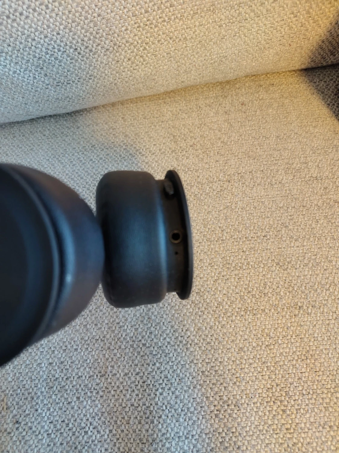 Svarta on-ear hörlurar från Iear - 3
