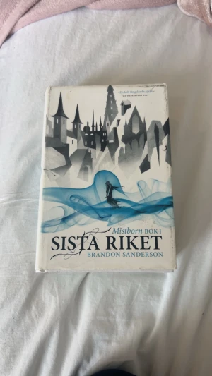 Sista riket - Brandon Sanderson - Sista riket, mistborn bok 1, Brandon Sanderson.        