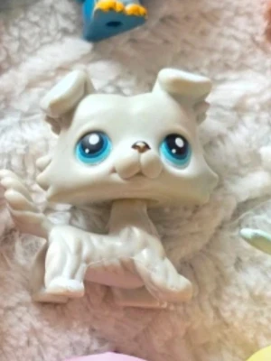 Littlest pet shop - Littlest pet shop Authentic hund #363. Skriv till mig privat för fler bilder. Skick som på bilden. Kolla gärna in min profil för bundle😊💕